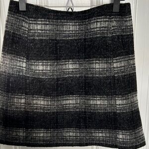 Uniqlo Black & Gray Plaid Wool-Blend Mini Skirt